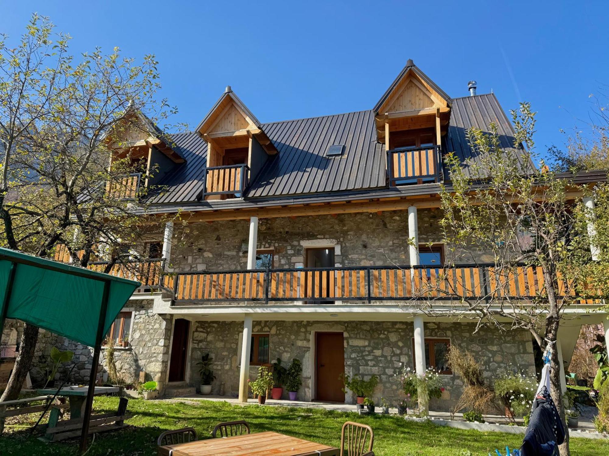 Guesthouse Te Tata Theth Ngoại thất bức ảnh